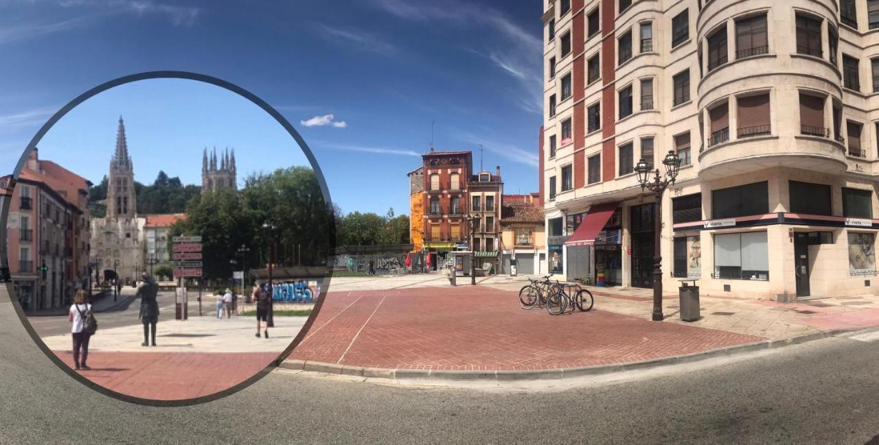 BurgoMirando A La Catedral Desde Plaza Vegaアパートメント エクステリア 写真
